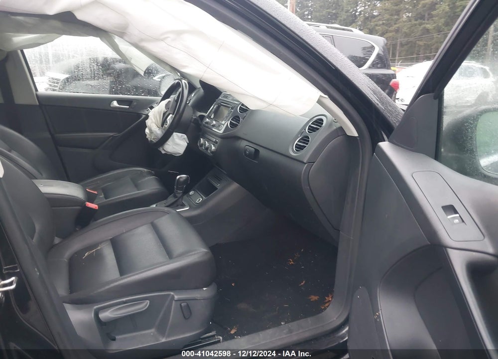 2014 VOLKSWAGEN TIGUAN SEL VIN: WVGBV3AX2EW591732