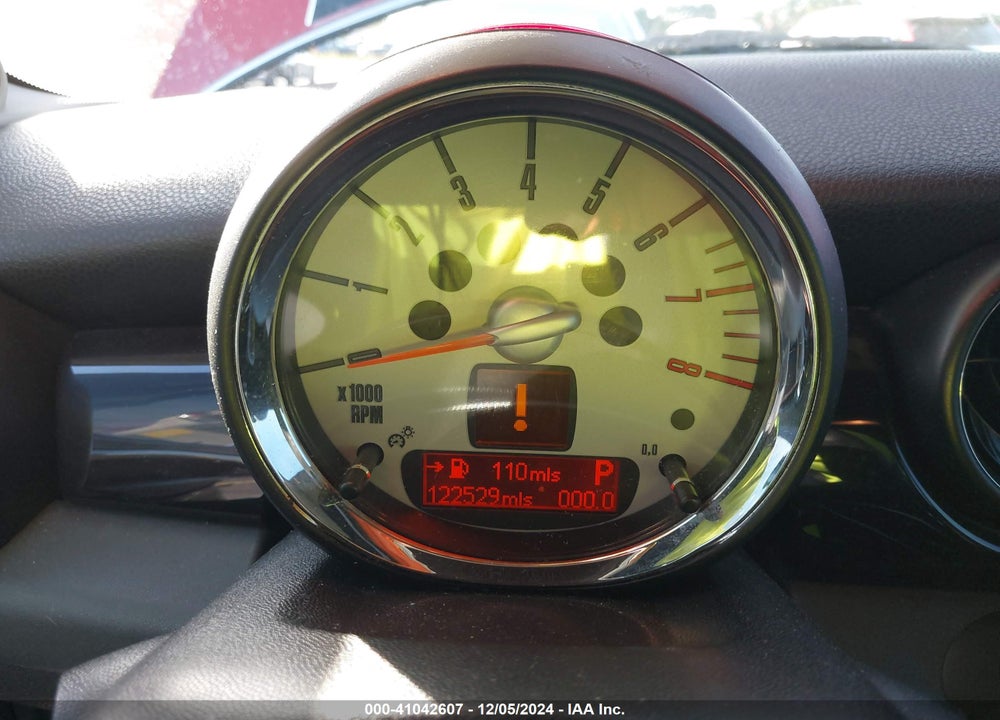 2008 MINI COOPER S CLUBMAN VIN: WMWMM335X8TP87447