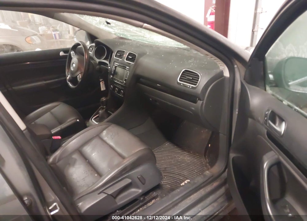 2014 VOLKSWAGEN JETTA SPORTWAGEN 2.0L TDI VIN: 3VWML7AJXEM620462