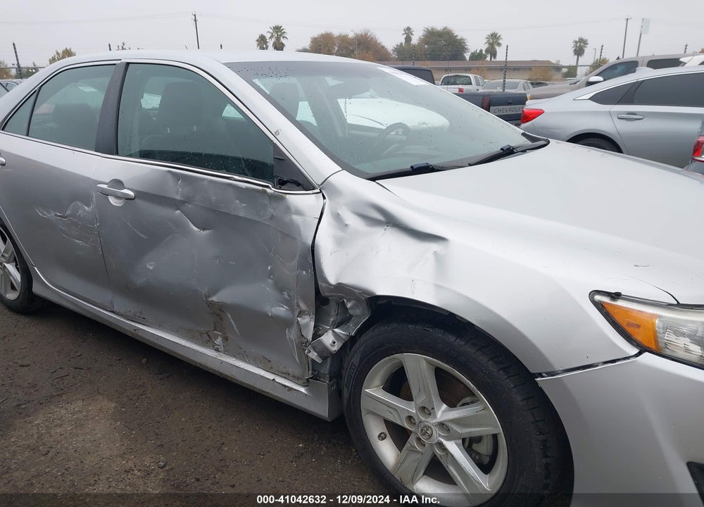 2012 TOYOTA CAMRY SE VIN: 4T1BF1FK0CU152553