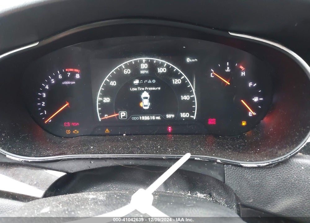 2014 KIA CADENZA PREMIUM VIN: KNALN4D71E5124881
