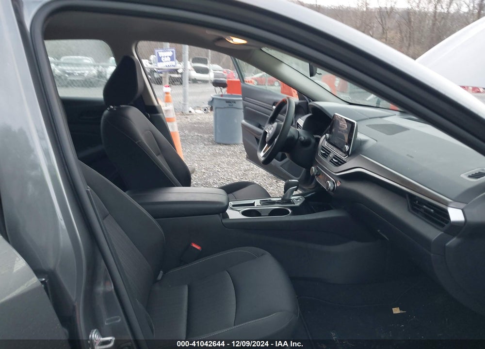 2024 NISSAN ALTIMA SV FWD VIN: 1N4BL4DV7RN410720
