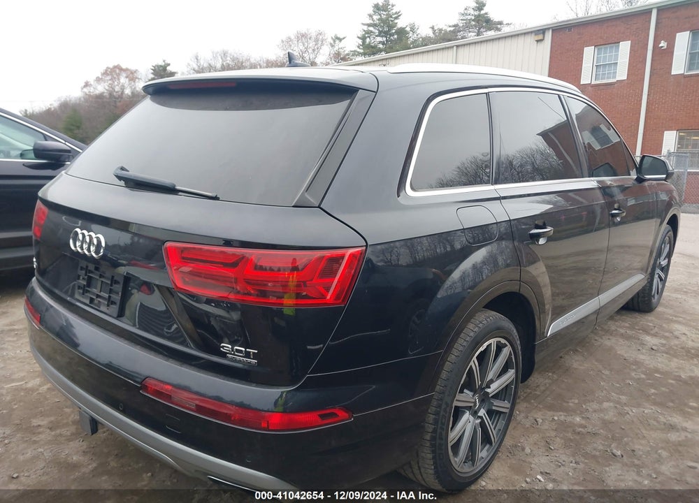 2017 AUDI Q7 3.0T PREMIUM VIN: WA1LAAF76HD025486