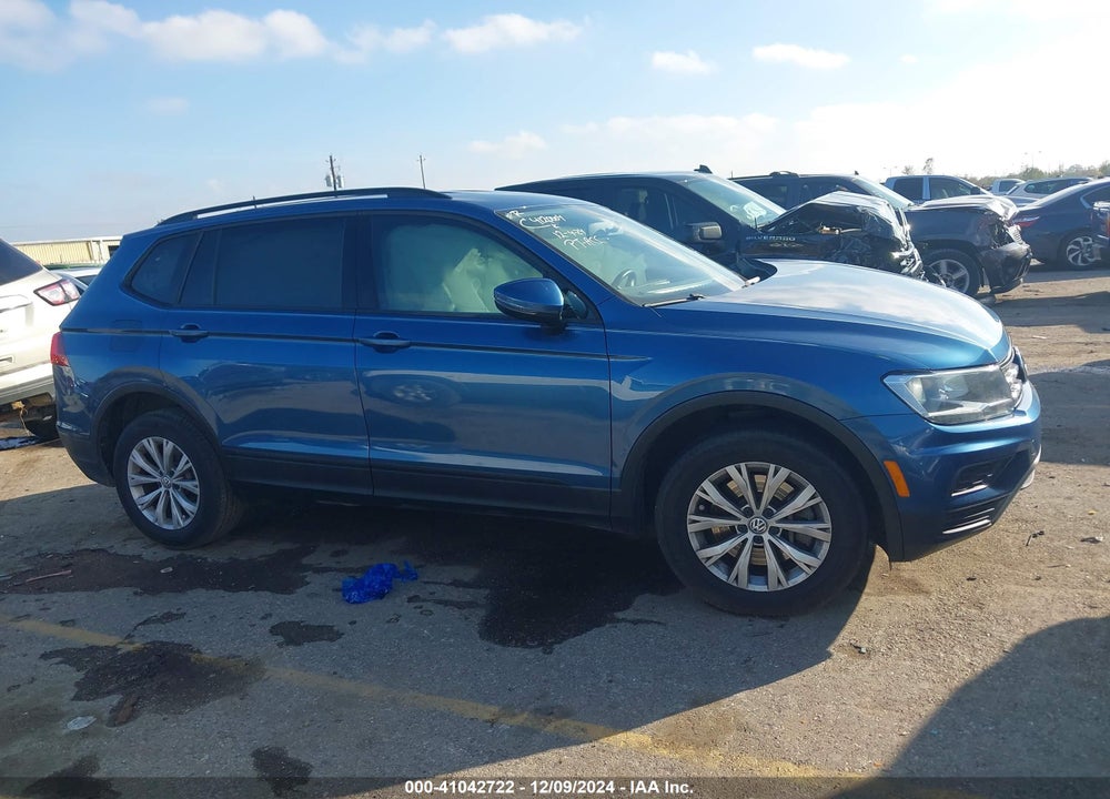 2018 VOLKSWAGEN TIGUAN 2.0T S VIN: 3VV1B7AX7JM125306