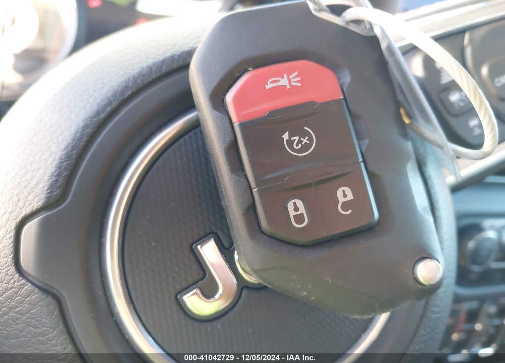2024 JEEP WRANGLER 4XE SAHARA 4XE VIN: 1C4RJXP68RW292840