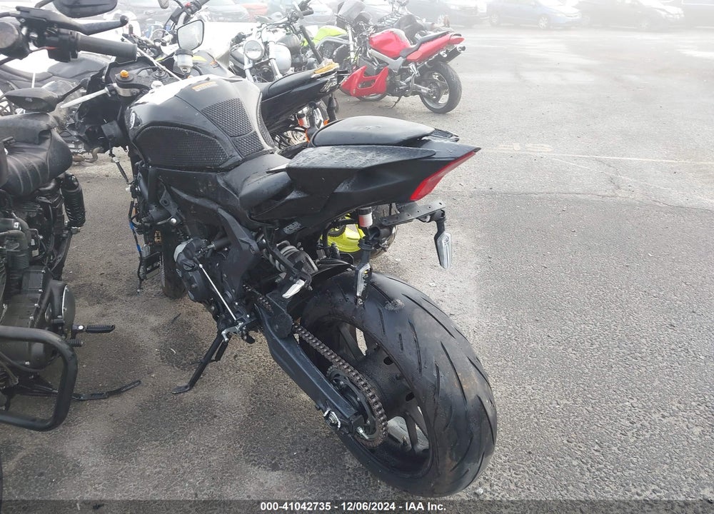 2023 YAMAHA YZFR7 VIN: JYARM38Y4PA001515