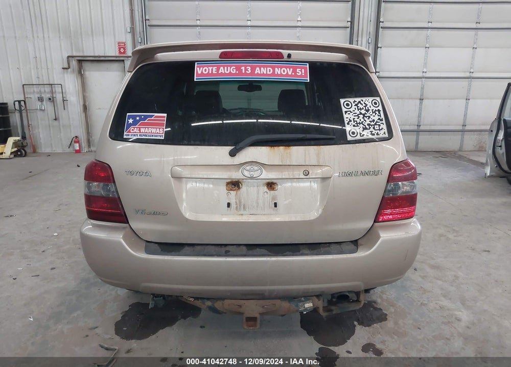 2005 TOYOTA HIGHLANDER LIMITED V6 VIN: JTEEP21A350109205