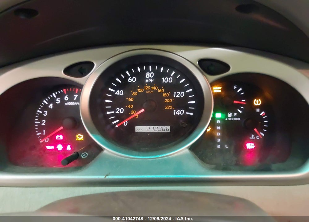 2005 TOYOTA HIGHLANDER LIMITED V6 VIN: JTEEP21A350109205