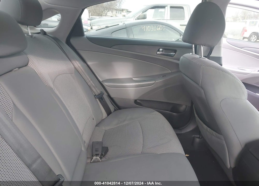 2014 HYUNDAI SONATA GLS VIN: 5NPEB4AC8EH928245