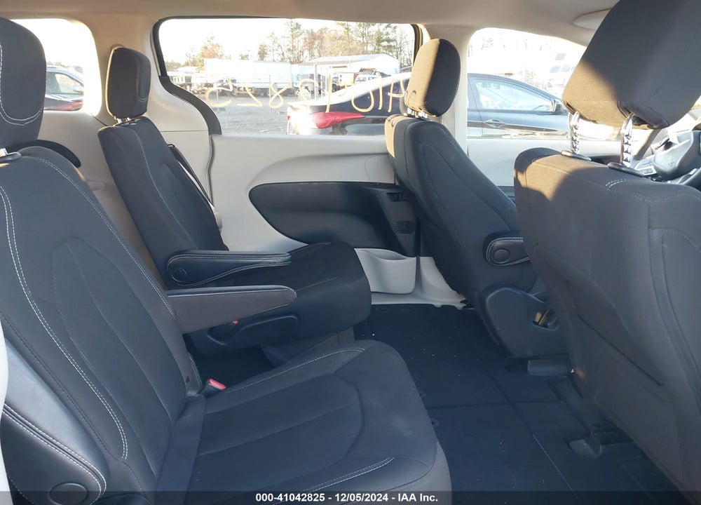 2022 CHRYSLER VOYAGER LX VIN: 2C4RC1CG4NR229985