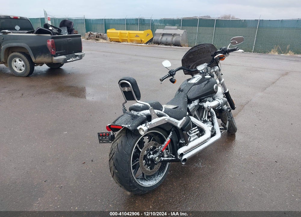 2015 HARLEY-DAVIDSON FXSB BREAKOUT VIN: 1HD1BFV12FB035167