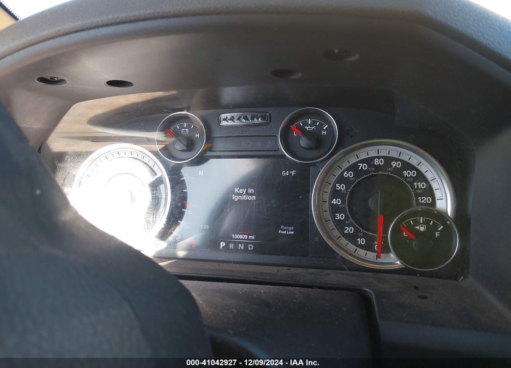 2016 RAM 1500 VIN: 1C6RR6LT4GS361565