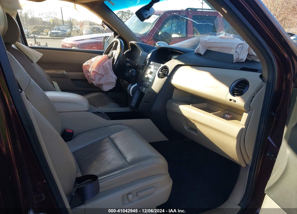 2011 HONDA PILOT EX-L VIN: 5FNYF4H57BB073962