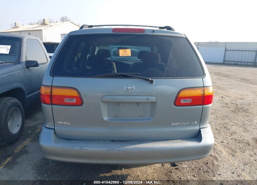 1999 TOYOTA SIENNA LE VIN: 4T3ZF13C3XU114856