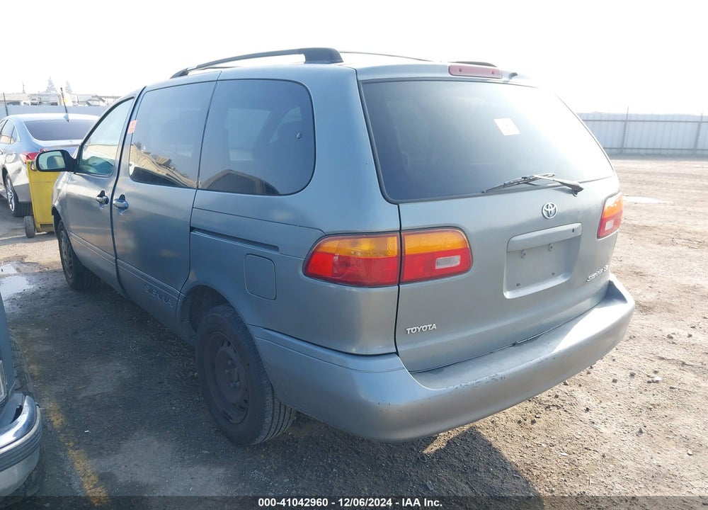 1999 TOYOTA SIENNA LE VIN: 4T3ZF13C3XU114856