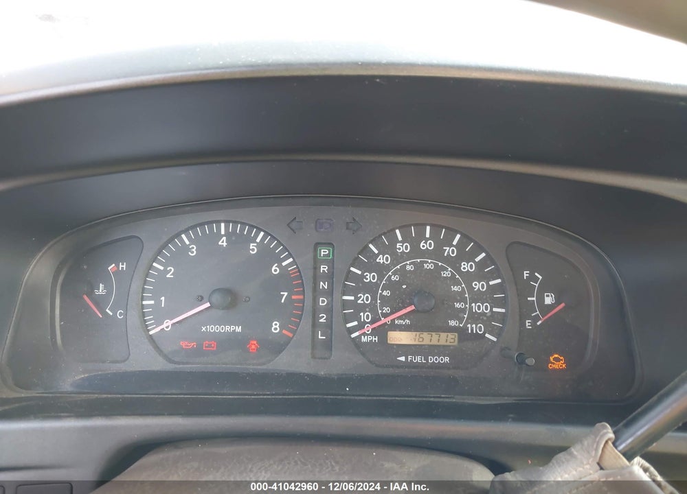 1999 TOYOTA SIENNA LE VIN: 4T3ZF13C3XU114856