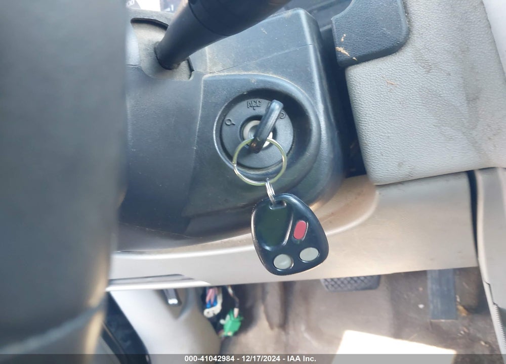 2005 CHEVROLET EQUINOX LT VIN: 2CNDL63F756092052