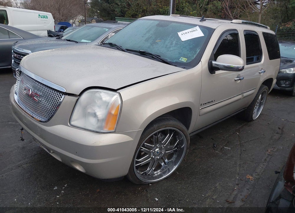 2007 GMC YUKON DENALI VIN: 1GKFK63807J330500