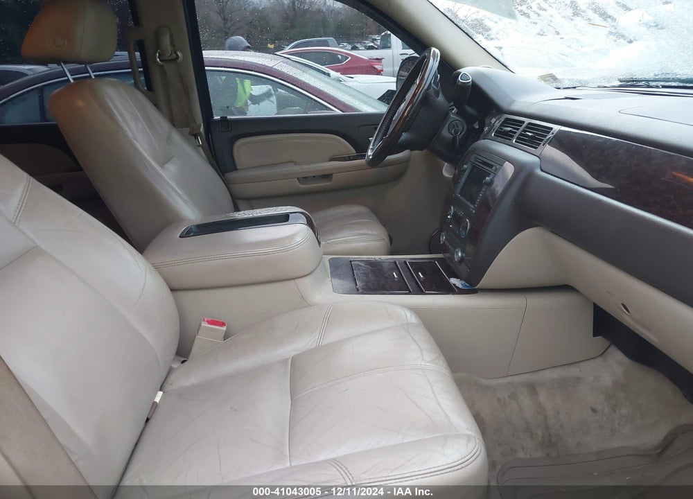 2007 GMC YUKON DENALI VIN: 1GKFK63807J330500