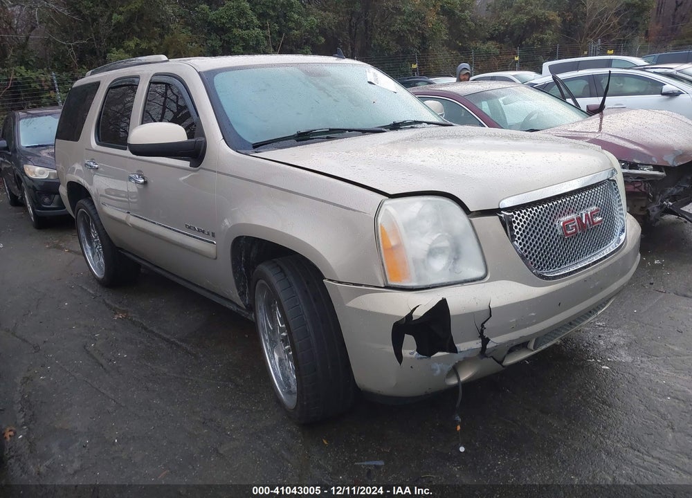 2007 GMC YUKON DENALI VIN: 1GKFK63807J330500