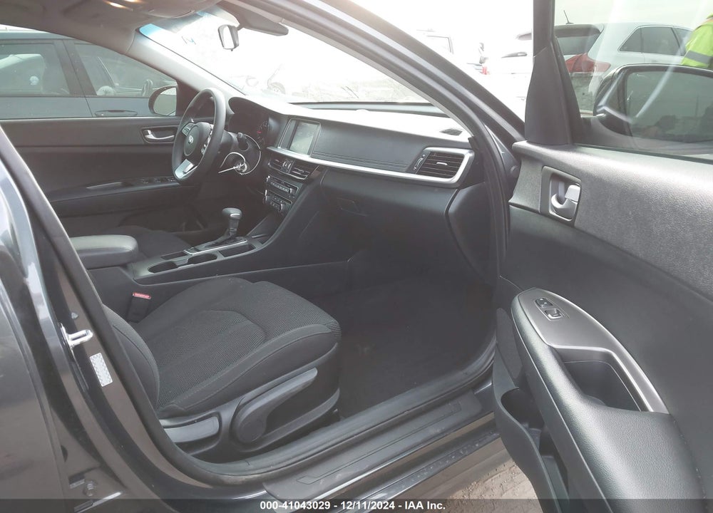 2020 KIA OPTIMA LX VIN: 5XXGT4L30LG387185