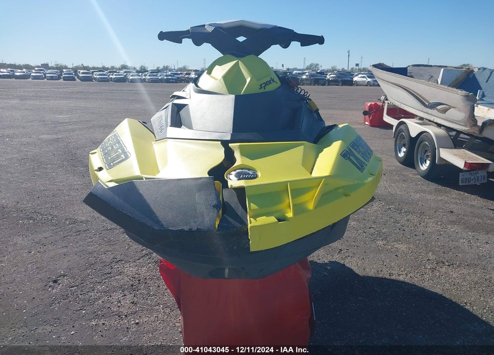 2015 SEADOO OTHER VIN: YDV68809F515