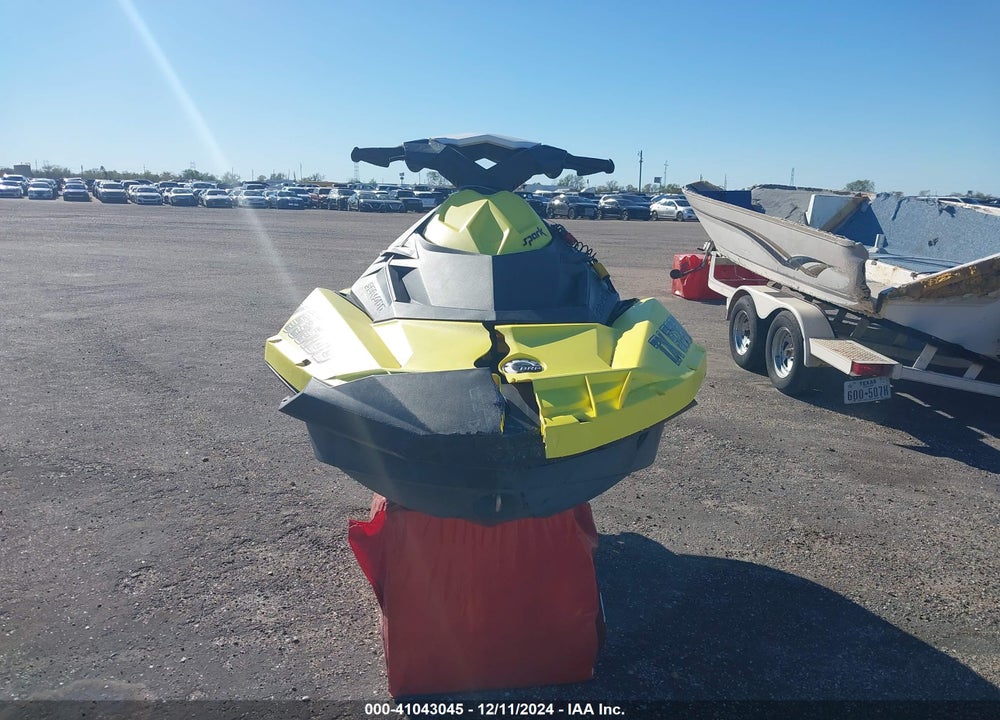 2015 SEADOO OTHER VIN: YDV68809F515