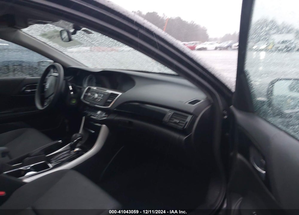 2017 HONDA ACCORD LX VIN: 1HGCR2F39HA025888