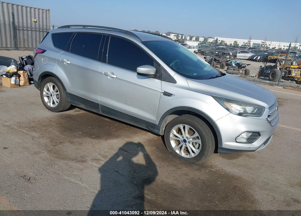 2018 FORD ESCAPE SE VIN: 1FMCU9GD2JUB17583