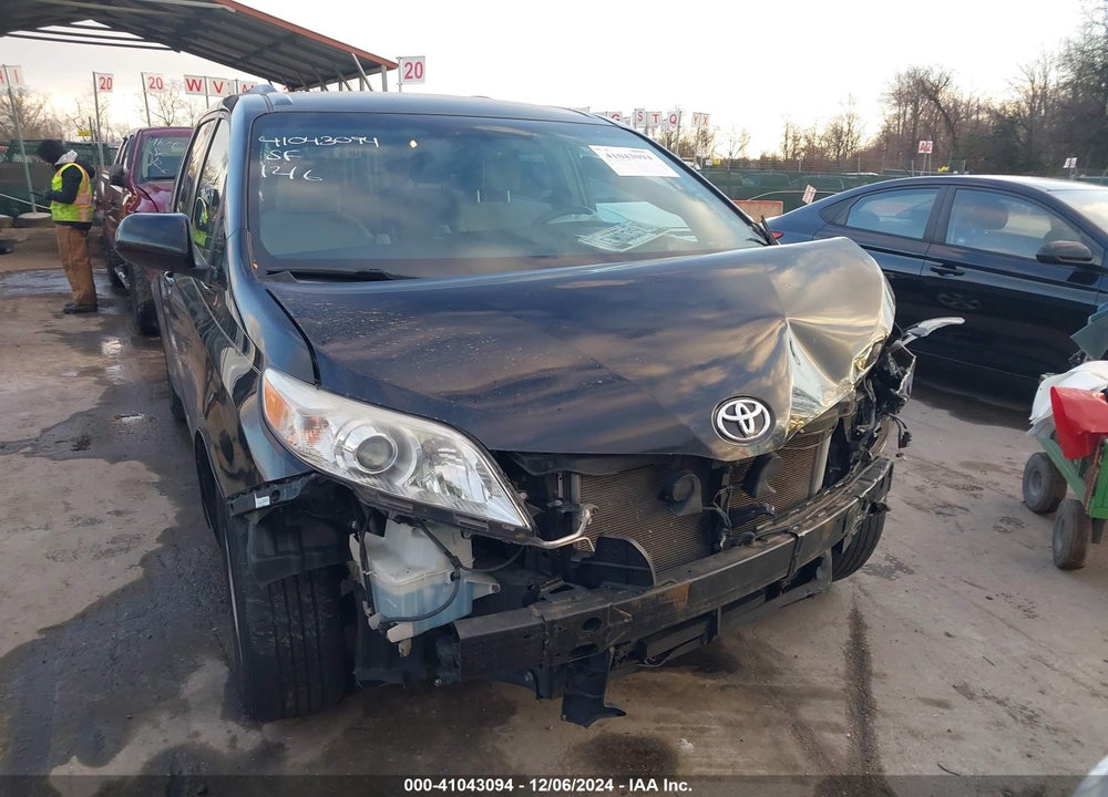 2015 TOYOTA SIENNA LE 8 PASSENGER VIN: 5TDKK3DC2FS683429