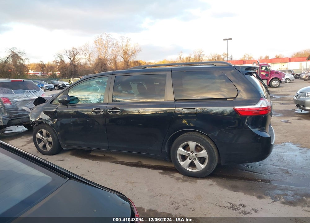 2015 TOYOTA SIENNA LE 8 PASSENGER VIN: 5TDKK3DC2FS683429