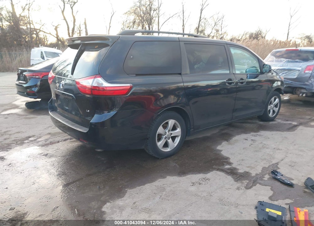 2015 TOYOTA SIENNA LE 8 PASSENGER VIN: 5TDKK3DC2FS683429