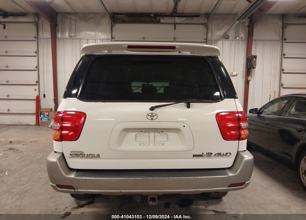 2004 TOYOTA SEQUOIA SR5 V8 VIN: 5TDBT44A74S225058