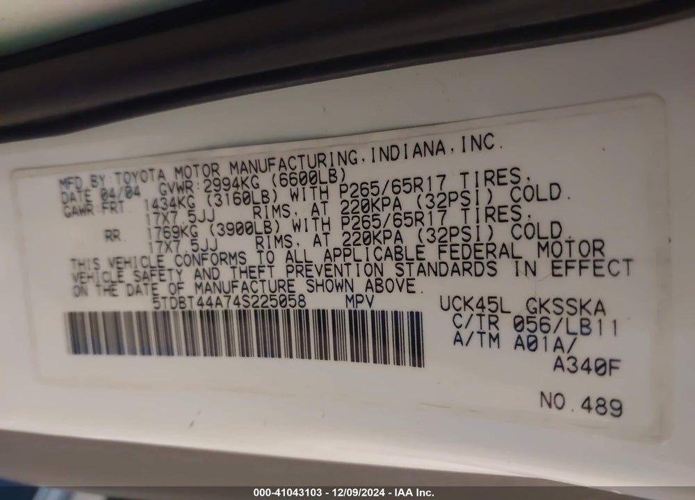 2004 TOYOTA SEQUOIA SR5 V8 VIN: 5TDBT44A74S225058