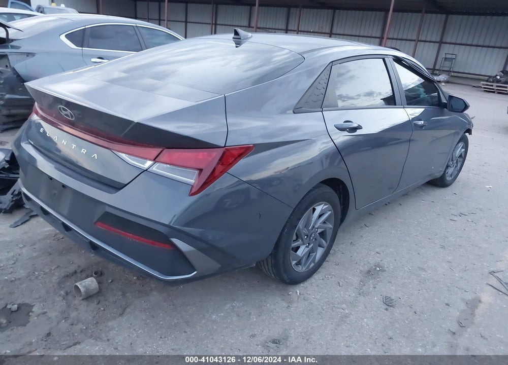 2024 HYUNDAI ELANTRA VIN: KMHLM4DG6RU646435