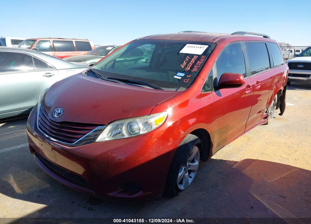 2017 TOYOTA SIENNA LE 8 PASSENGER VIN: 5TDKZ3DCXHS864843
