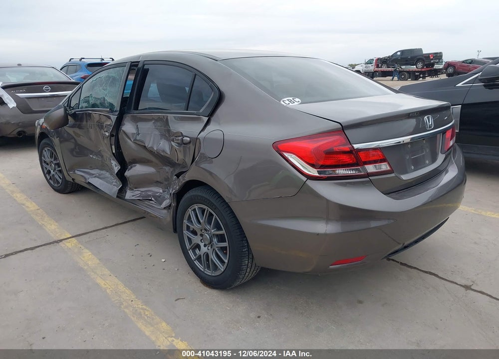 2013 HONDA CIVIC LX VIN: 2HGFB2F57DH592700