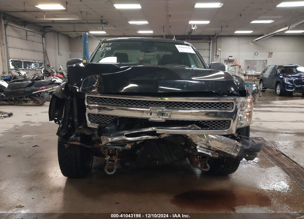 2013 CHEVROLET SILVERADO 1500 LT VIN: 1GCRKSE01DZ239158