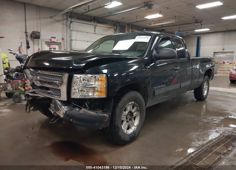 2013 CHEVROLET SILVERADO 1500 LT VIN: 1GCRKSE01DZ239158
