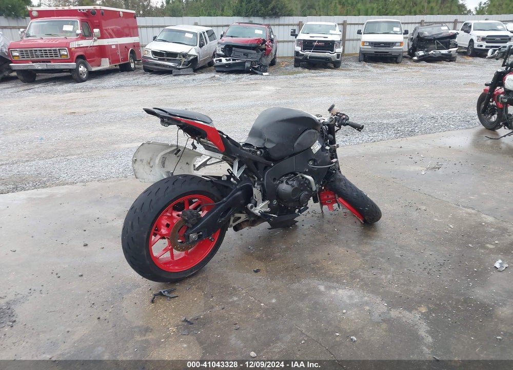 2008 HONDA CBR1000 RR VIN: JH2SC59038M003244