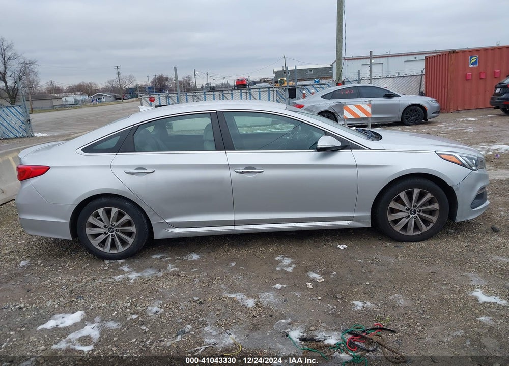 2015 HYUNDAI SONATA SPORT VIN: 5NPE34AF0FH057446
