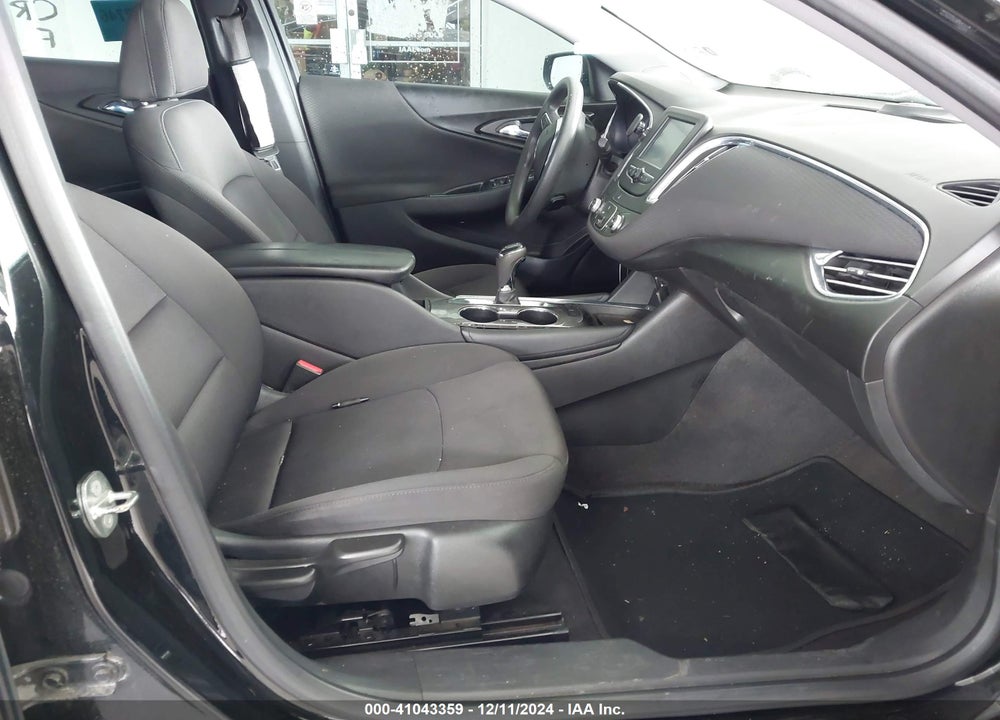 2018 CHEVROLET MALIBU LT VIN: 1G1ZD5STXJF147496
