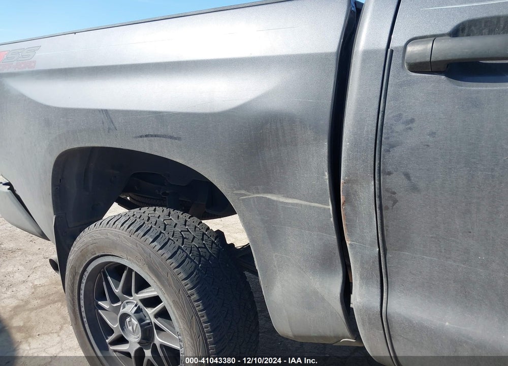 2016 TOYOTA TUNDRA SR5 4.6L V8 VIN: 5TFEM5F17GX105658