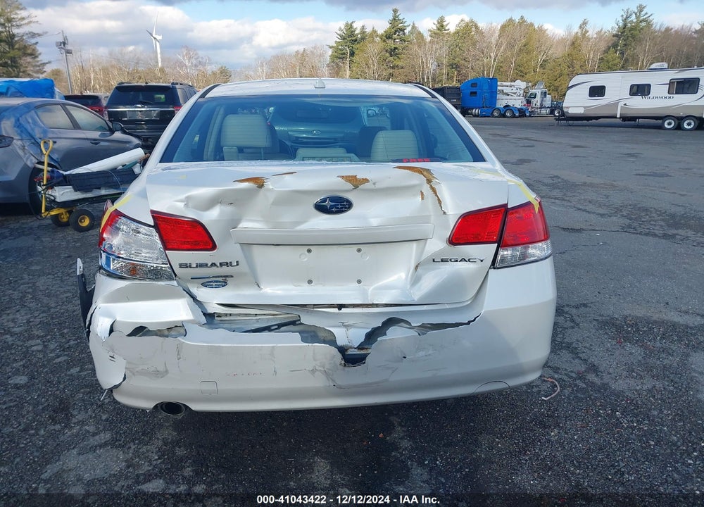 2014 SUBARU LEGACY 2.5I LIMITED VIN: 4S3BMBL60E3003902