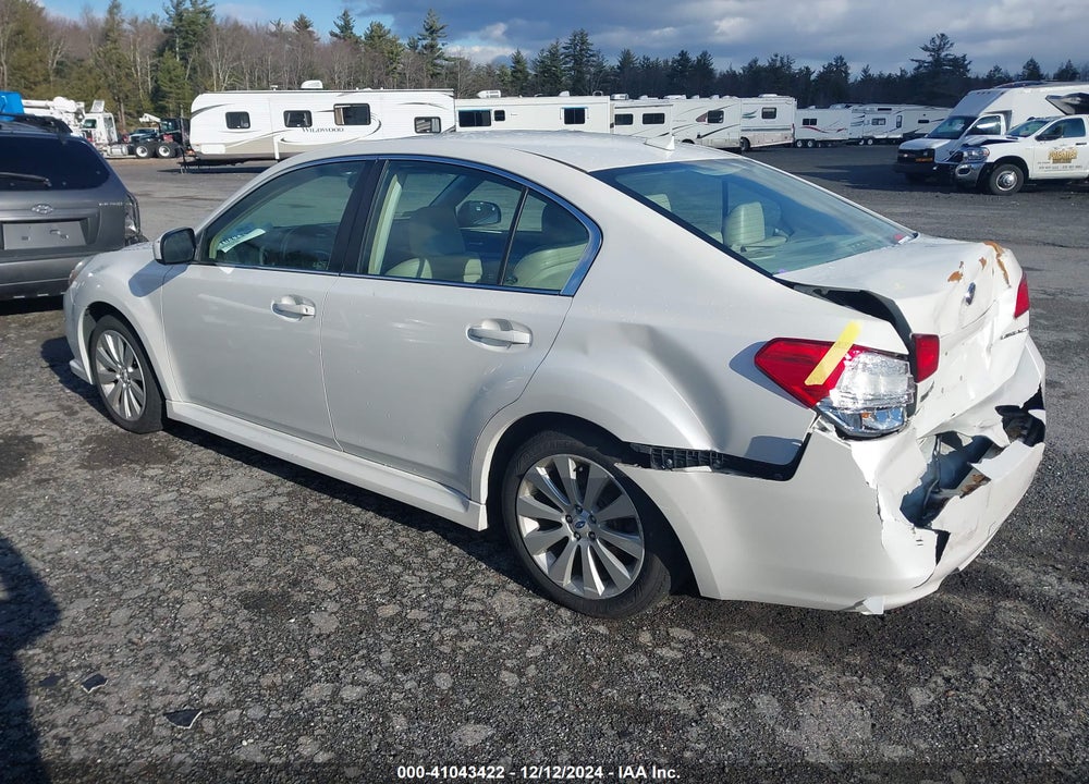 2014 SUBARU LEGACY 2.5I LIMITED VIN: 4S3BMBL60E3003902