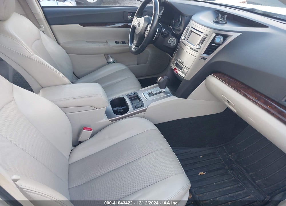 2014 SUBARU LEGACY 2.5I LIMITED VIN: 4S3BMBL60E3003902