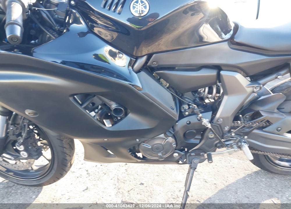 2024 YAMAHA YZFR7 VIN: JYARM38E8RA011604