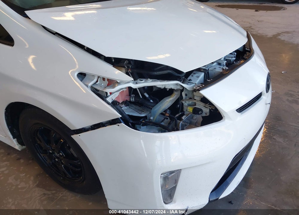 2015 TOYOTA PRIUS FOUR VIN: JTDKN3DUXF0438493