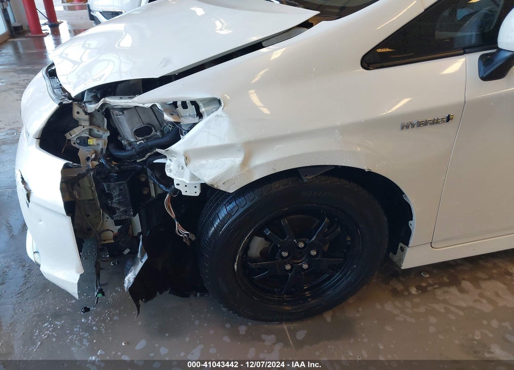 2015 TOYOTA PRIUS FOUR VIN: JTDKN3DUXF0438493