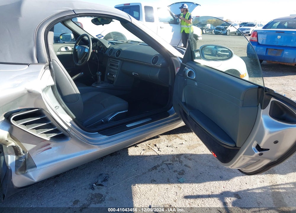 2007 PORSCHE BOXSTER VIN: WP0CA29867U711073